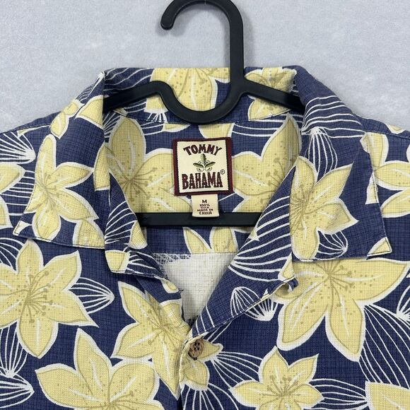 Tommy Bahama Men's Hawaiian Camp Shirt Floral Short Sleeve, 100% Silk, Medium - Picture 5 of 10